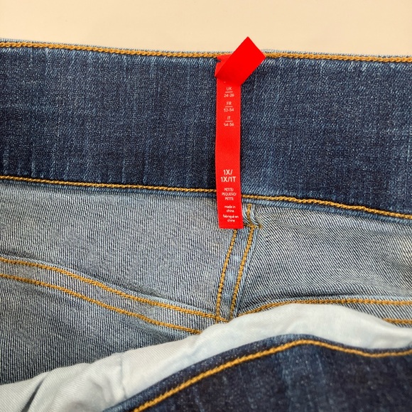 Spanx | high waisted dark wash flare jeans with stretch waist | size 1x - Picture 3 of 5